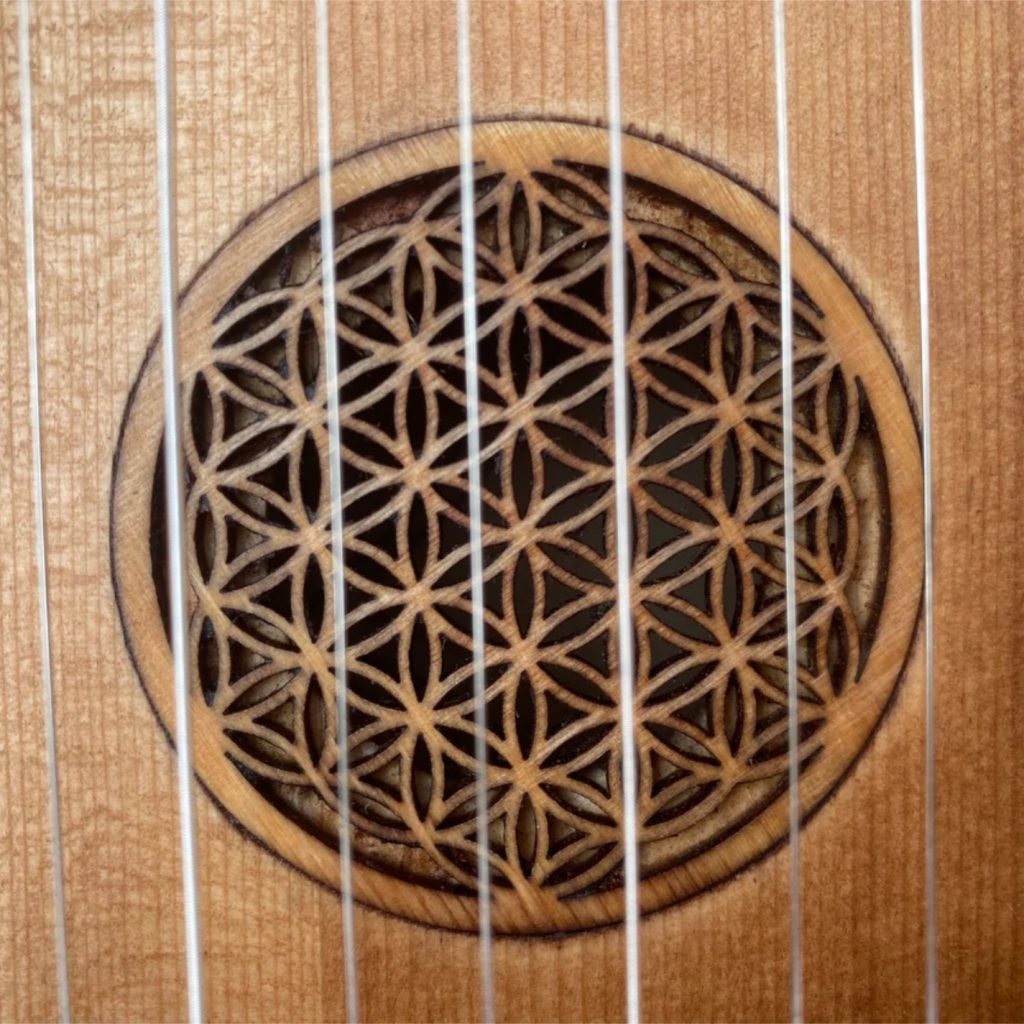 05-Monocorde de corazon-02