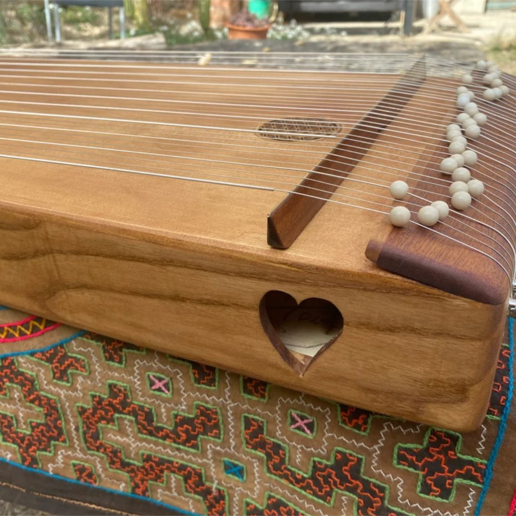 05-Monocorde de corazon-07