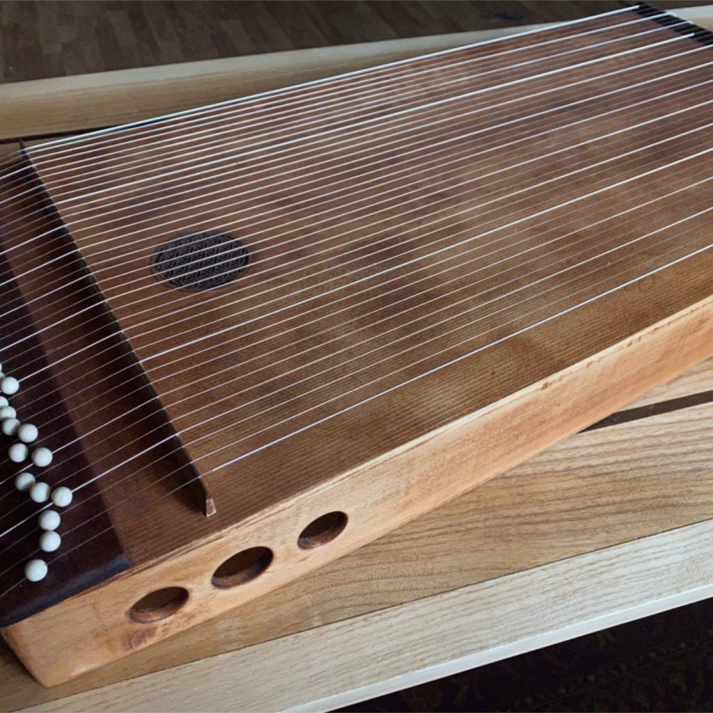 11-Monócordio Val Bavona. Cuerpo de lujo y monocordio de calidad de concierto-08